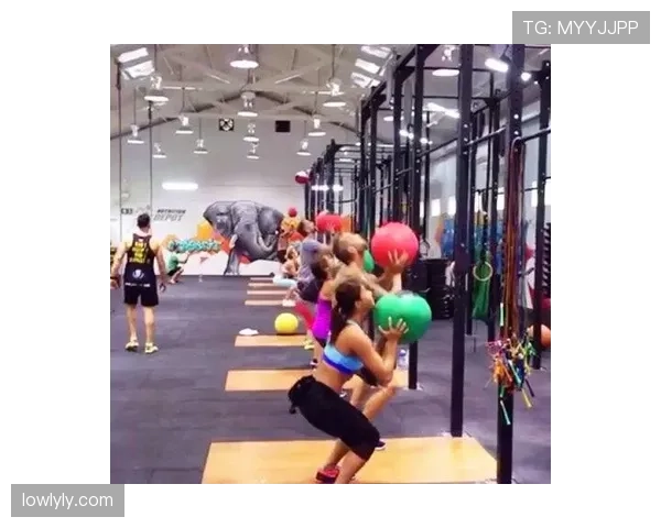 吴艳妮训练室简直像仙境，她喝的水都得量身定制？