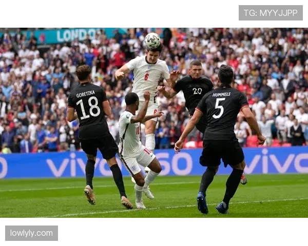 格拉利什加速突破如何持续撕裂防线？关键战表现提升背后的进攻机制解析